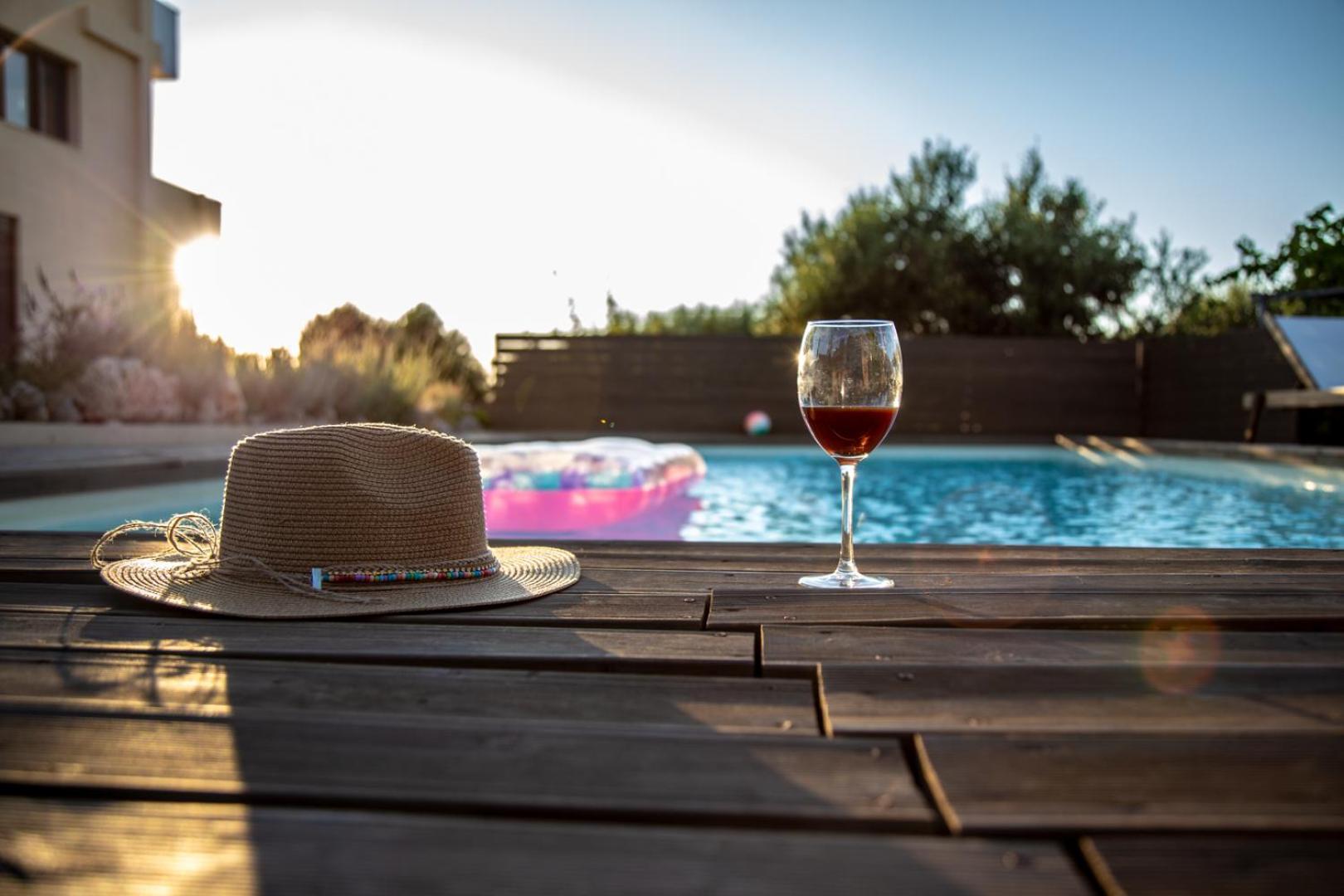 Sitia Poolside Gem - Crete'S Fuego Sagrado Lägenhet Exteriör bild